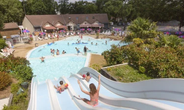 Camping Les Pierres Couchées