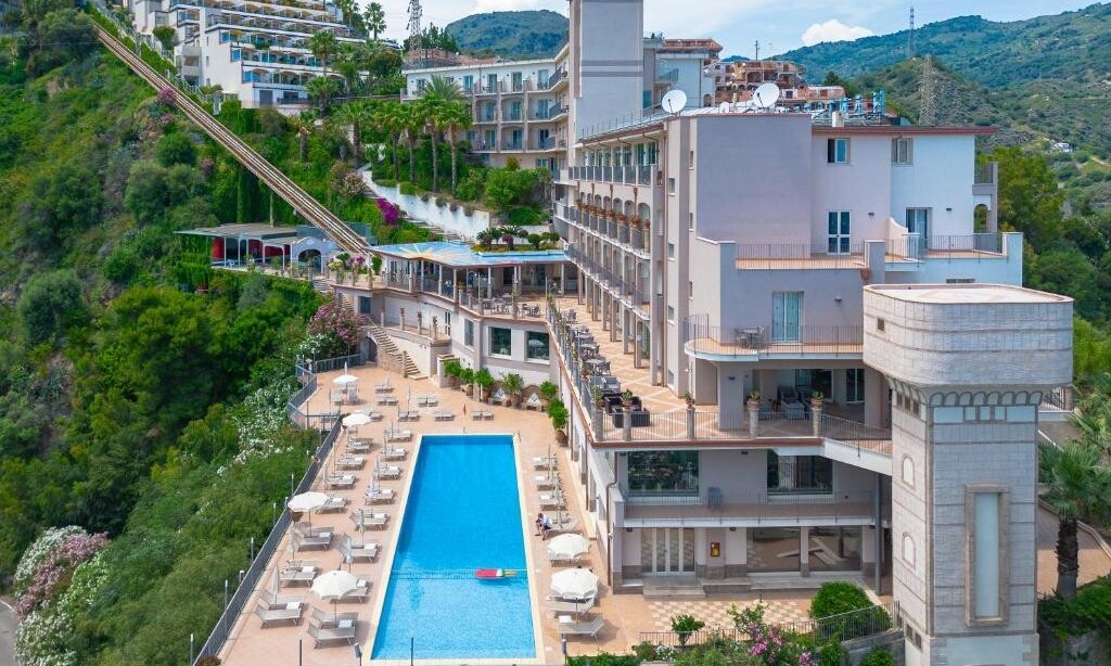 Resort Hotel Antares