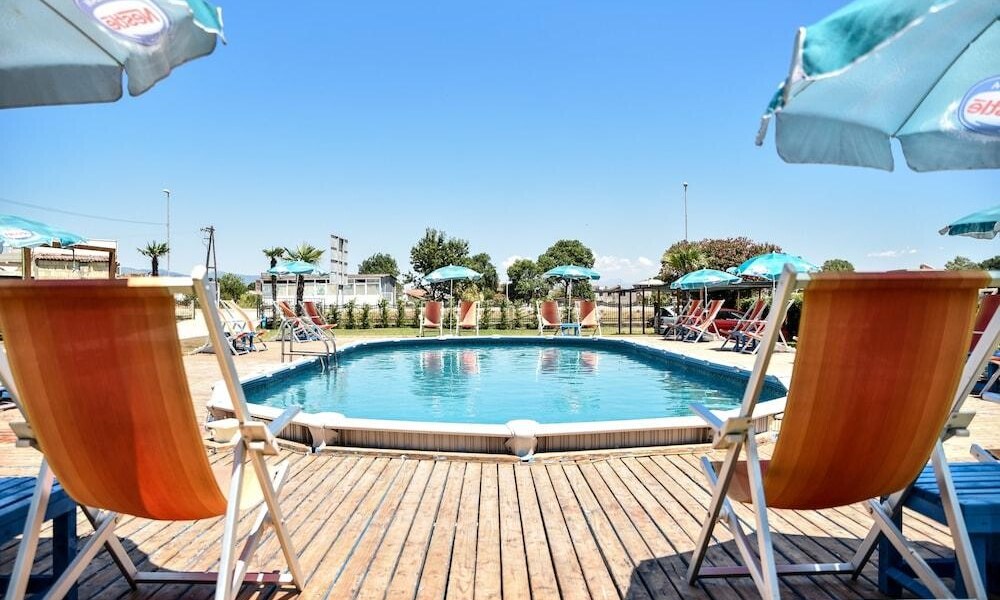 Giovanni's Beach Copacabana